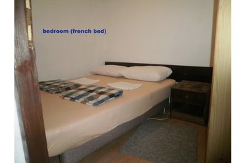 Hrvatska Privát Ždrelac, Eksterijer